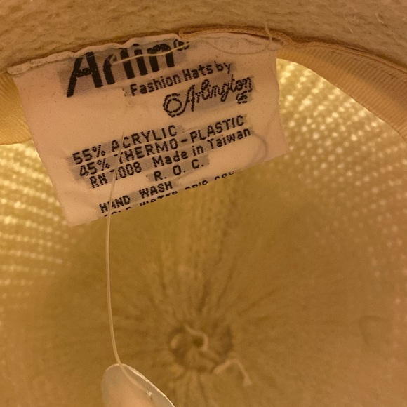 NWT Vintage Arlin Cream Acrylic Knit Hat - Picture 6 of 7